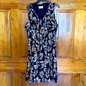 Sleeveless floral print dress